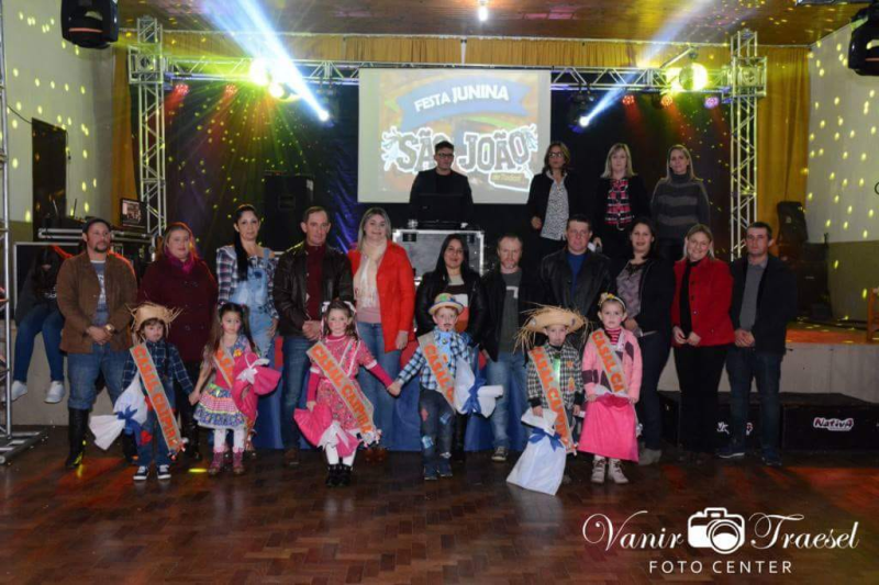 FESTA JUNINA MICHELS         